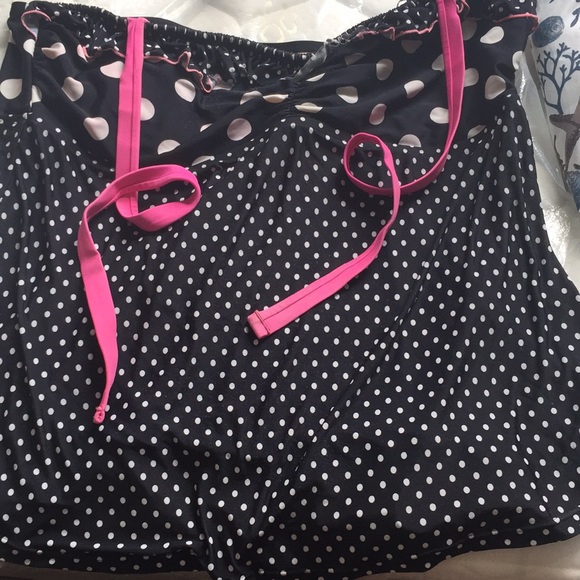 Bathing suit - Picture 3 of 3